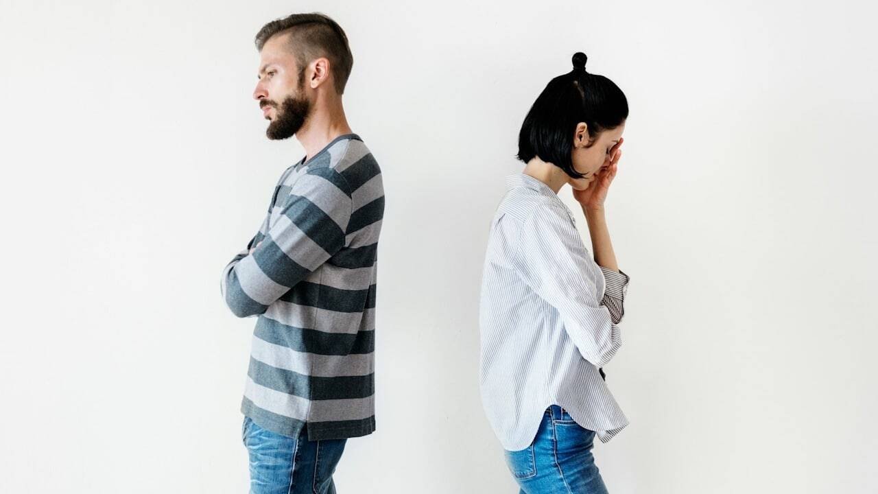15 Hidden Signs of Love Fatigue You Shouldn’t Ignore