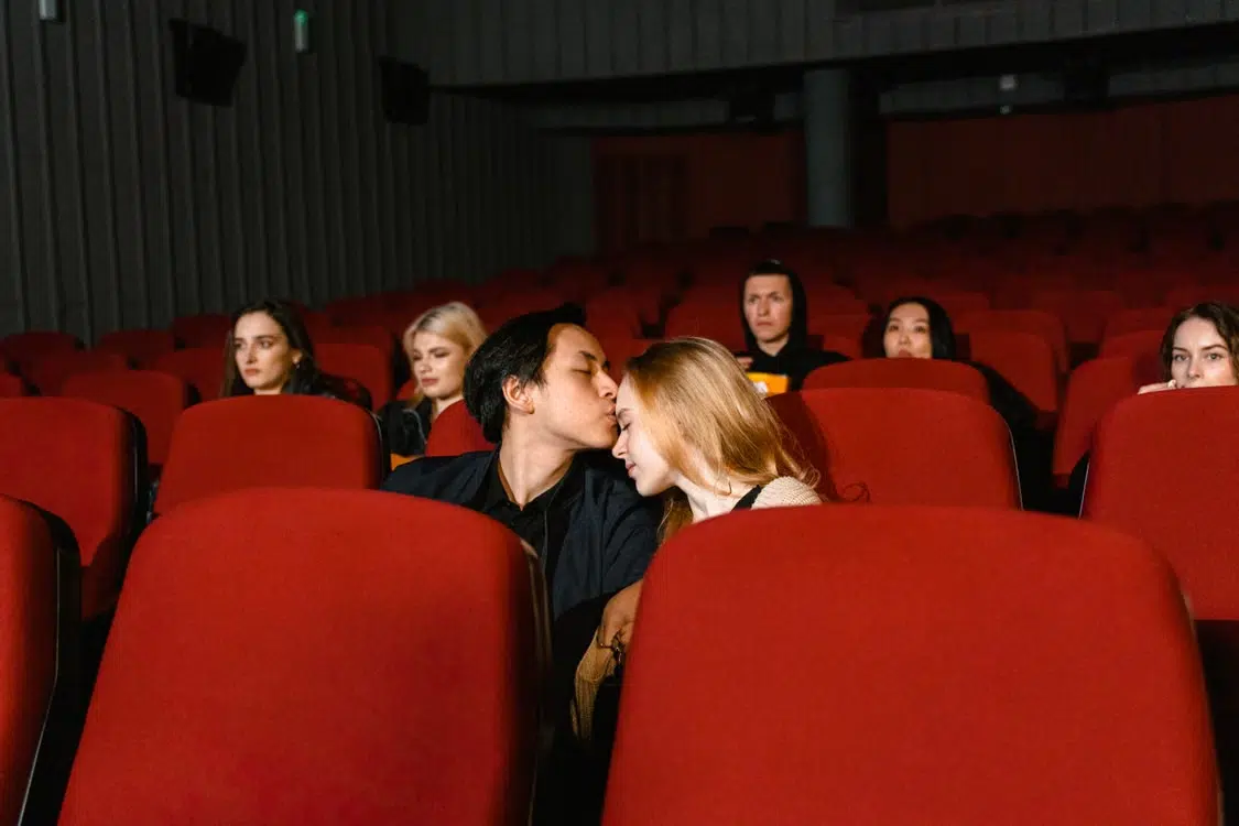 10 Dating Red Flags That Reveal Bigger Problems Ahead