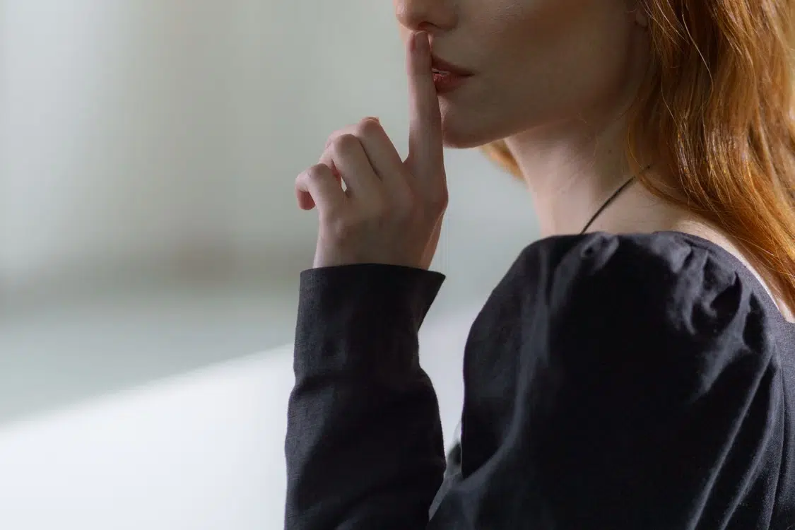 15 Questions That Cross the Line With Women (And Why You Should Avoid Asking Them)